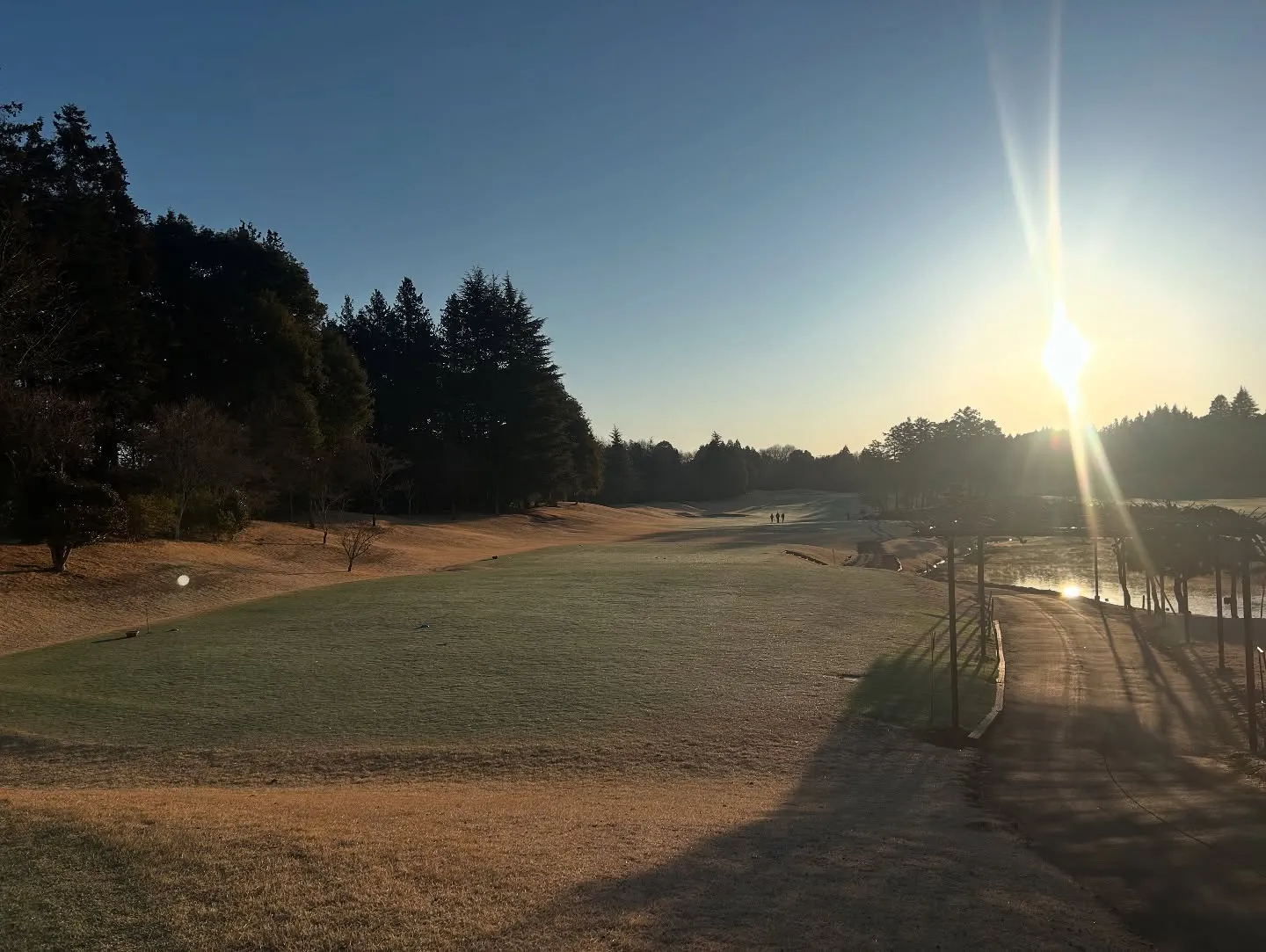 朝はまだまだ寒い🥶です。