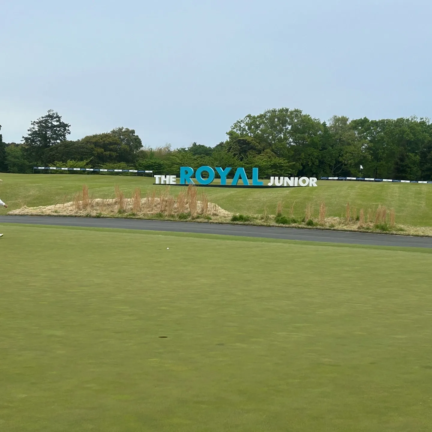 日本クラブチームゴルフ選手権の決勝ため、名門ゴルフ場であるザ...