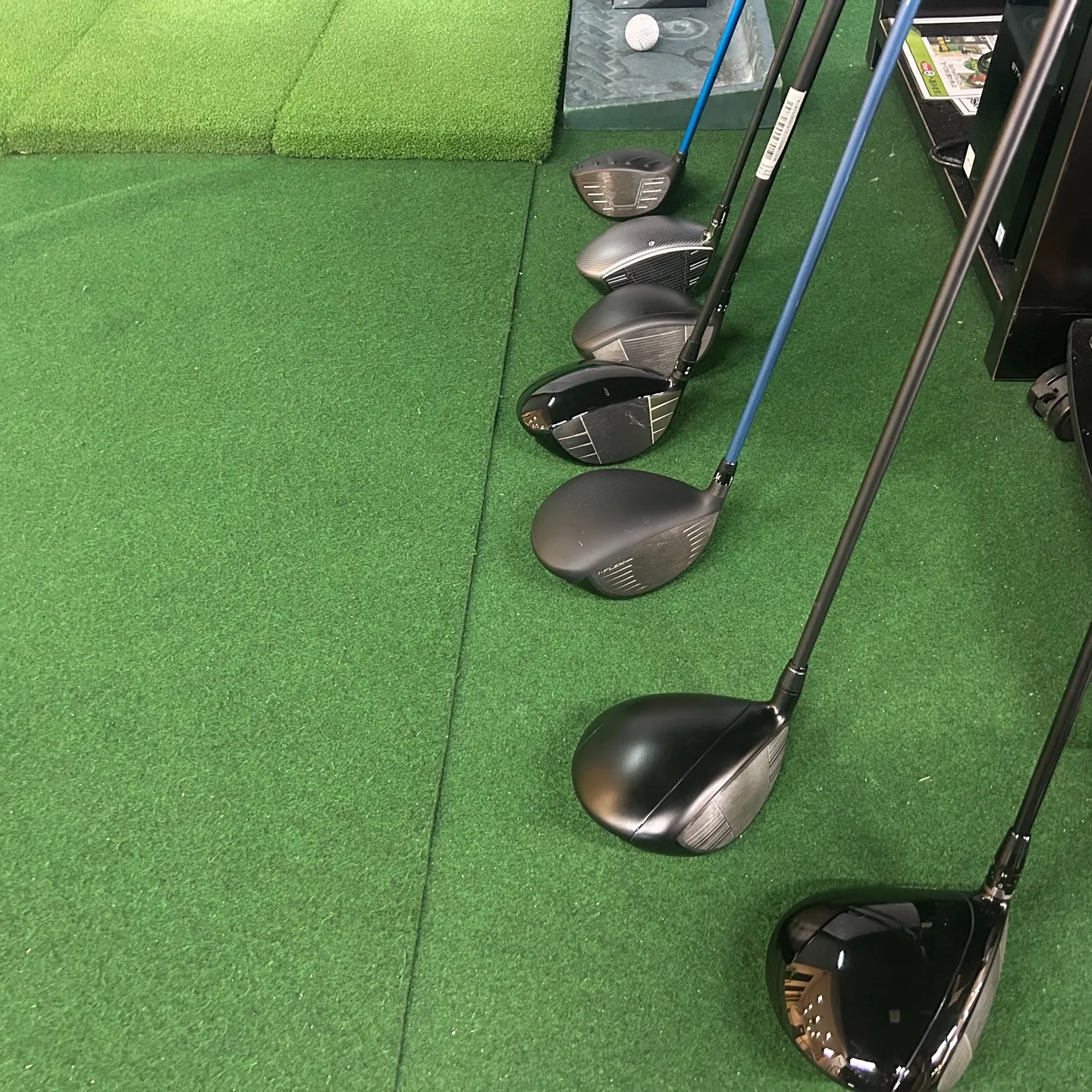 ゴルフ雑誌ALBAのギア総研⛳️📸。
