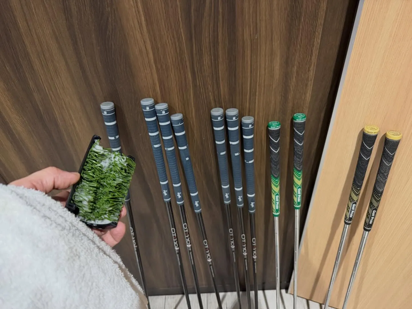 今日はグリップのお掃除🧹