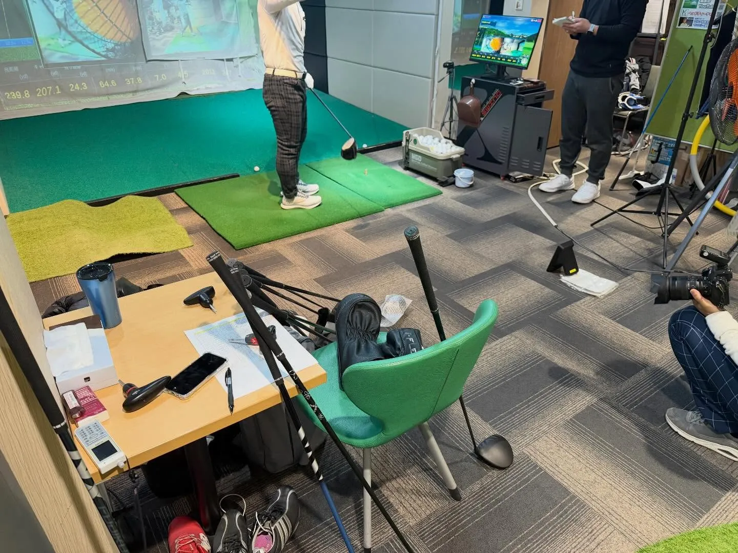 本日は2F打席で取材です♪